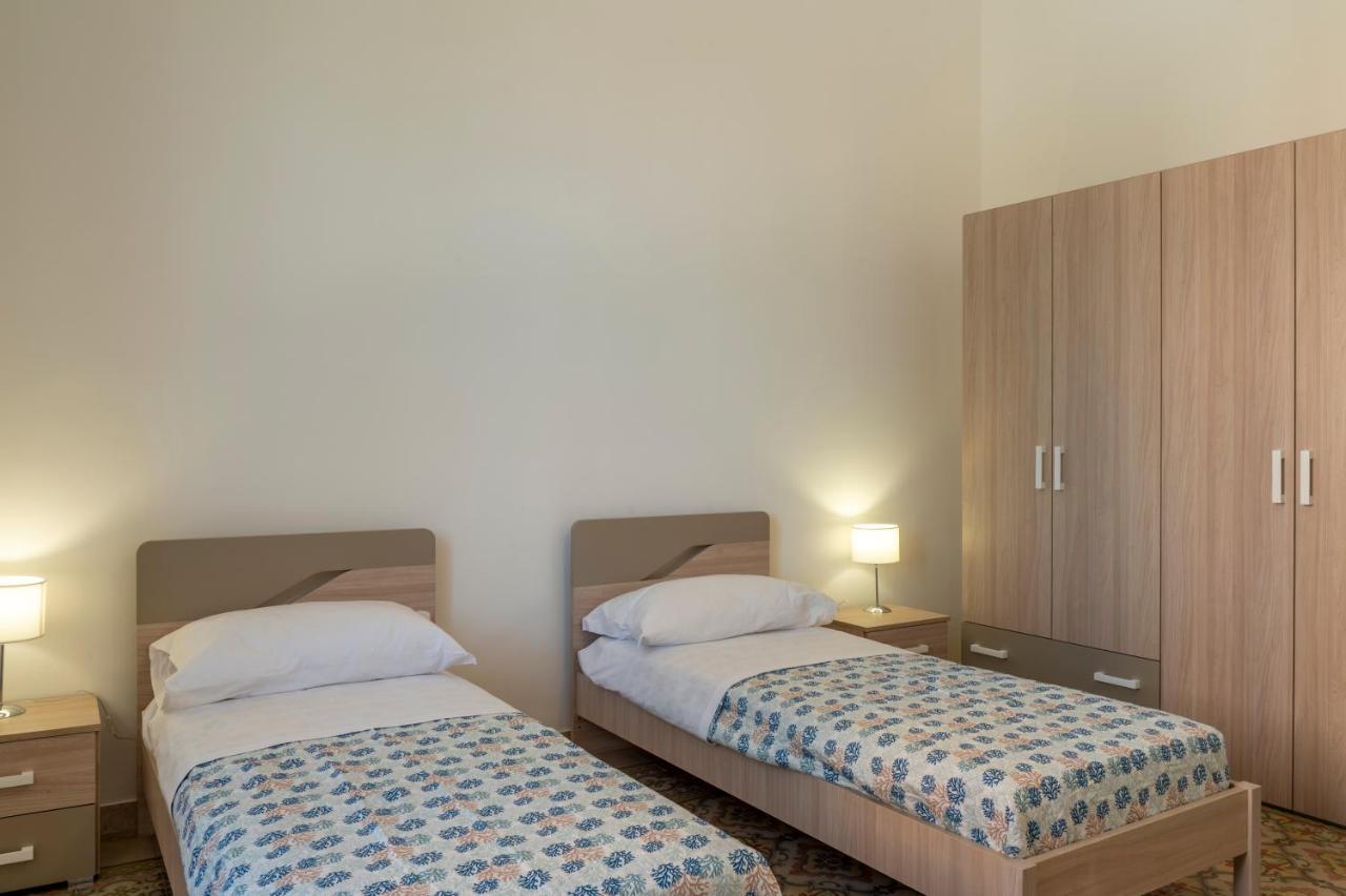 Le Case Di Franca Trapani Extérieur photo